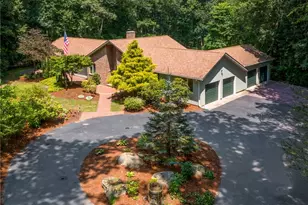 154 Beechwood Dr, Cranston, RI 02921 - Photo 1