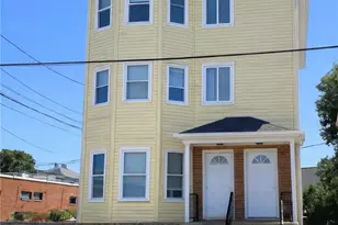 150 Newell Ave, Pawtucket, RI 02860 - Photo 1