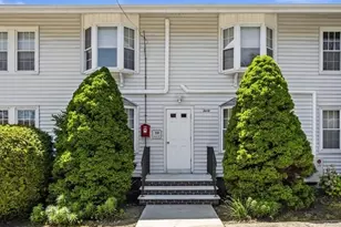 30 Brown St, Narragansett, RI 02882 - Photo 1