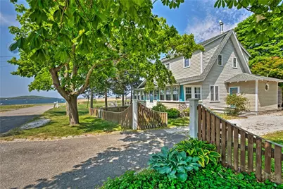 129 Dighton Avenue, Portsmouth, RI 02871 - Photo 1