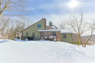 28 Gilfillan Rd, North Smithfield, RI 02896 - Photo 1