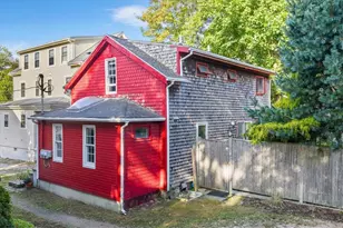 5 Bowser Ct, Newport, RI 02840 - Photo 1