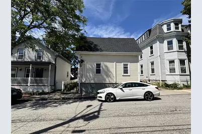 42 Lee Avenue, Newport, RI 02840 - Photo 1