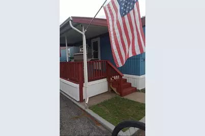 660 Beverage Hill Avenue, Pawtucket, RI 02860 - Photo 1