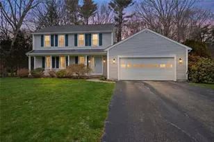10 Mesa Dr, North Kingstown, RI 02852 - Photo 1
