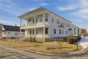 982 York Ave, Pawtucket, RI 02861 - Photo 1