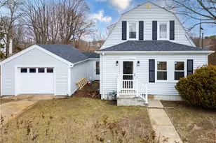 1853 W Shore Rd, Warwick, RI 02886 - Photo 1