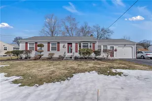 255 Knollwood Dr, Woonsocket, RI 02895 - Photo 1