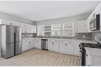 123 Radcliffe Avenue #2nd Floor, Providence, RI 02908 - Photo 1