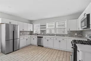 123 Radcliffe Ave, Providence, RI 02908 - Photo 1