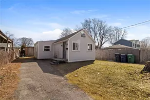 444 Pequot Ave, Warwick, RI 02889 - Photo 1