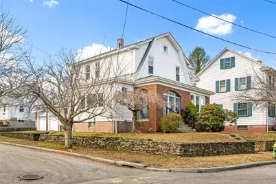 38 Trinity Parkway, Providence, RI 02908 - Photo 1