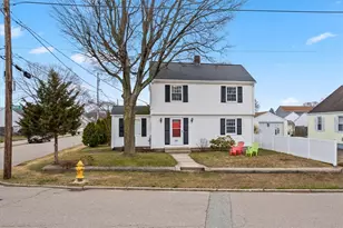 151 Orient Ave, Pawtucket, RI 02861 - Photo 1