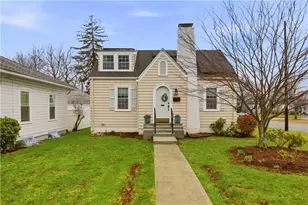 287 Parkside Dr, Warwick, RI 02888 - Photo 1