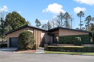 25 Linden Dr, Providence, RI 02906 - Photo 1