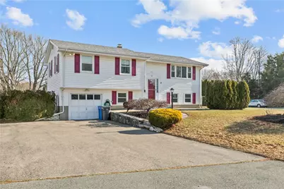 4 Weetamoe Road, Middletown, RI 02842 - Photo 1