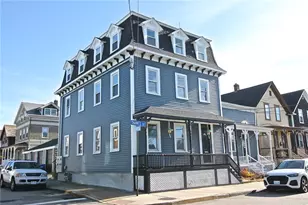 668 Thames St, Newport, RI 02840 - Photo 1