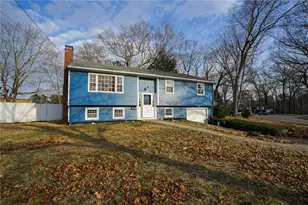 32 Stillwater Dr, Warwick, RI 02889 - Photo 1