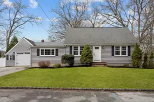 111 Verndale St, Warwick, RI 02889 - Photo 1