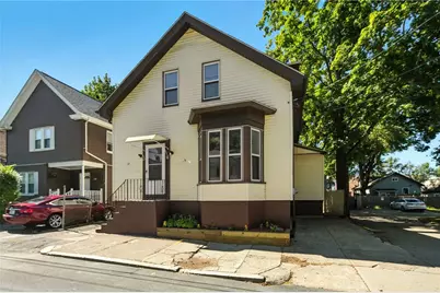 32 Carver Street, Pawtucket, RI 02860 - Photo 1