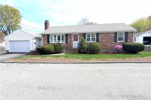 34 Cross St, Lincoln, RI 02838 - Photo 1