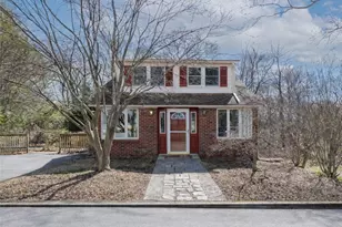 26 Anthony St, Warwick, RI 02886 - Photo 1