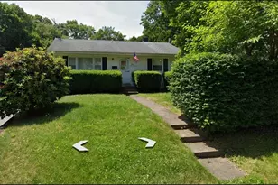 56 Gould St, South Kingstown, RI 02879 - Photo 1