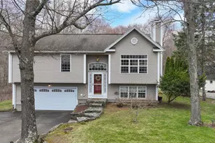 367 Commonwealth Ave, Warwick, RI 02886 - Photo 1