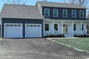 20 Doreen Ct, Cranston, RI 02921 - Photo 1
