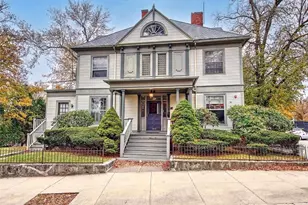 165 Waterman St, Providence, RI 02906 - Photo 1