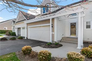 31 Chatham Rd, South Kingstown, RI 02879 - Photo 1