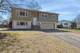 92 Star Ave, Woonsocket, RI 02895 - Photo 1