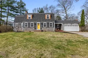 21 Old Chimney Rd, Barrington, RI 02806 - Photo 1