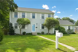 173 Russell Dr, Tiverton, RI 02878 - Photo 1