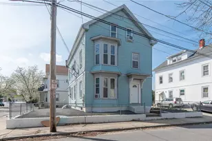 46 Lincoln Ave, Cranston, RI 02920 - Photo 1