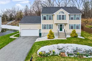 13 Bernon Dr, Lincoln, RI 02865 - Photo 1