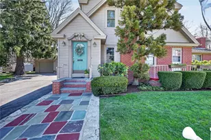 2338 Cranston St, Cranston, RI 02920 - Photo 1
