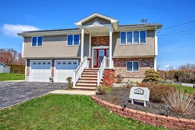 794 County Street, Seekonk, MA 02771 - Photo 1