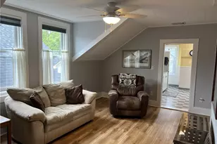 13 Newport Ave, Newport, RI 02840 - Photo 1