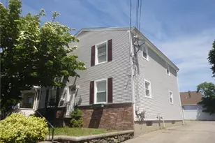 652 Armistice Blvd, Pawtucket, RI 02861 - Photo 1