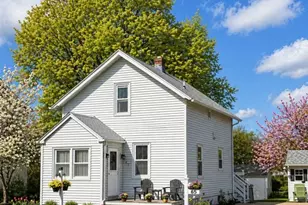 65 Maple Ave, Middletown, RI 02842 - Photo 1