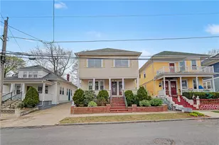 132 Washington Ave, Providence, RI 02905 - Photo 1