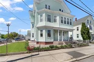 34 Hancock St, Pawtucket, RI 02860 - Photo 1