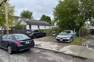 18 Calhoun Ave, Providence, RI 02907 - Photo 1