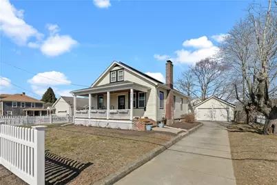 123 Beacon Street, Middletown, RI 02842 - Photo 1