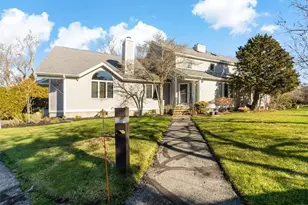 127 Oceanwoods Dr, North Kingstown, RI 02852 - Photo 1