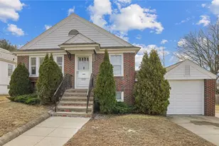 196 Wardlaw Ave, Providence, RI 02908 - Photo 1