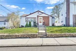 90 Woodbine St, Providence, RI 02906 - Photo 1