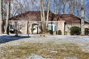 31 Lennon Rd, Lincoln, RI 02865 - Photo 1