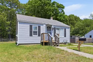 53 Norfolk Rd, Warwick, RI 02886 - Photo 1
